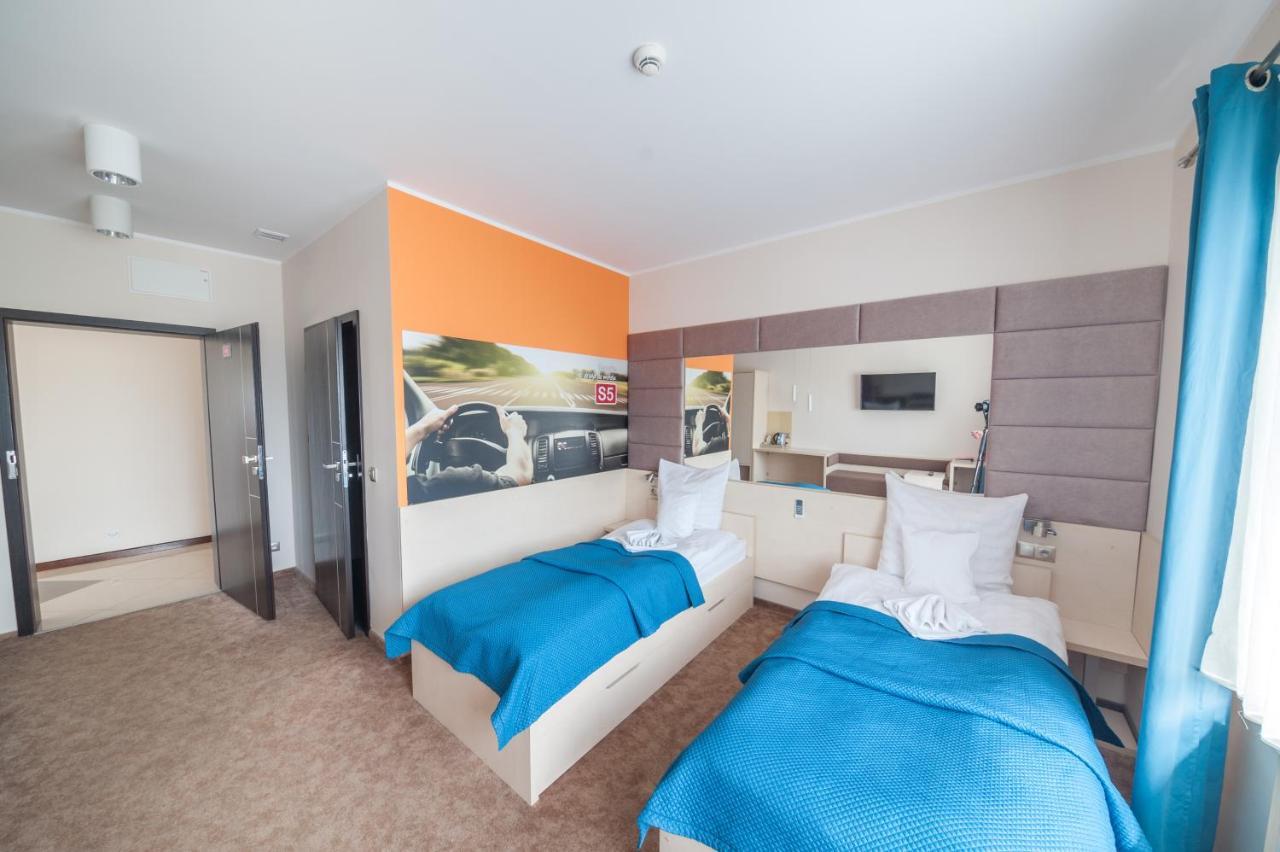 Motel S5 Zbrachlin Εξωτερικό φωτογραφία