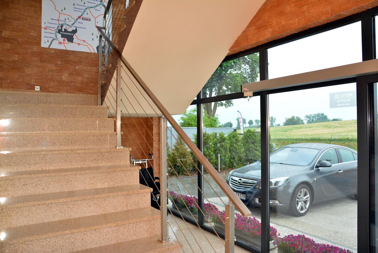 Motel S5 Zbrachlin Εξωτερικό φωτογραφία