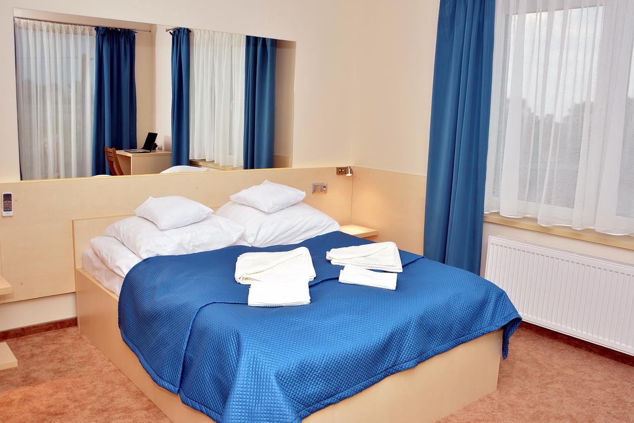 Motel S5 Zbrachlin Εξωτερικό φωτογραφία