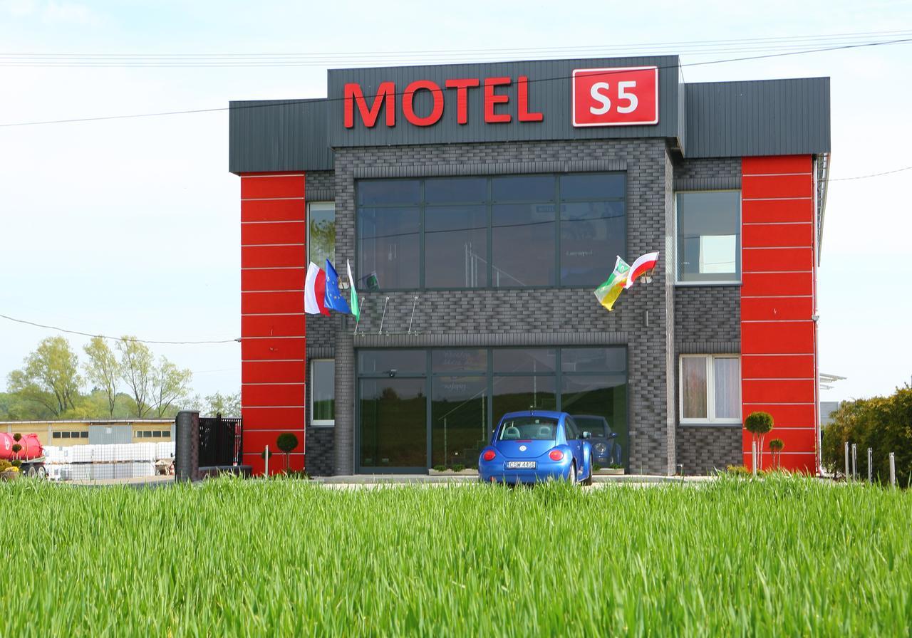 Motel S5 Zbrachlin Εξωτερικό φωτογραφία