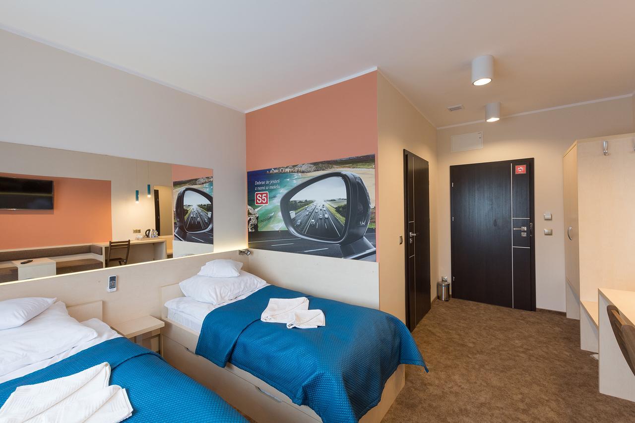 Motel S5 Zbrachlin Εξωτερικό φωτογραφία